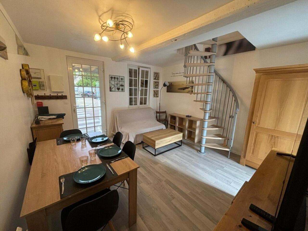 Charmante Maison Wifi Tele 65 Pouces Netflix Choisy-au-Bac エクステリア 写真